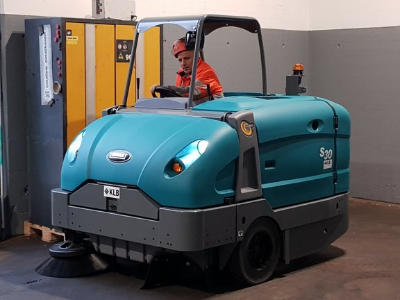 TENNANT S30 Diesel