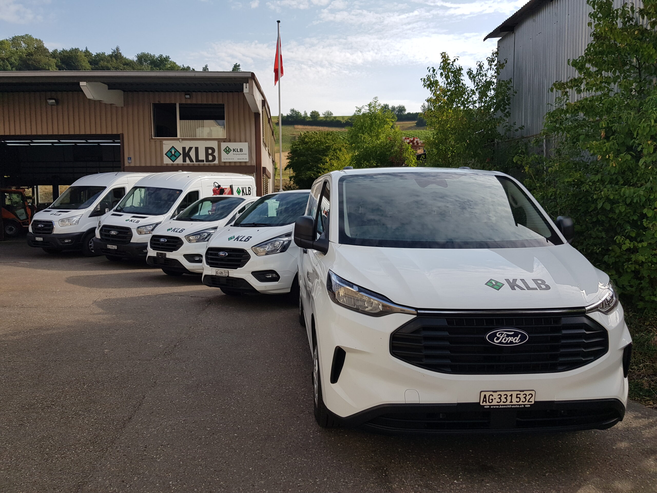 Neu sind wir mit 5 Servicefahrzeugen unterwegs KLB GmbH Service